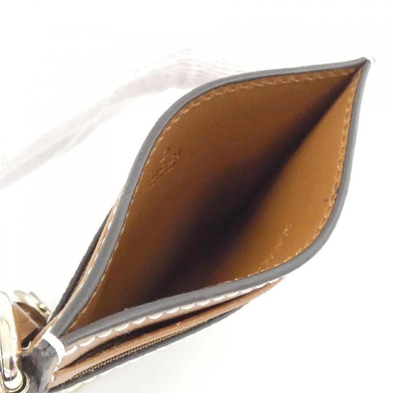 【新品】Gucci GG EMBLEM 819121 FAD6L Ví thẻ 623840