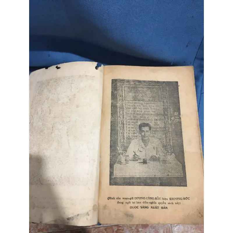 Diễn cầm tam thế 958382