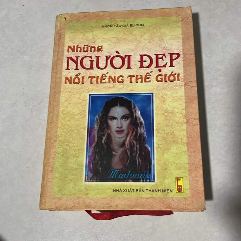 Những người đẹp nổi tiếng thế giới ( bìa cứng) 568665