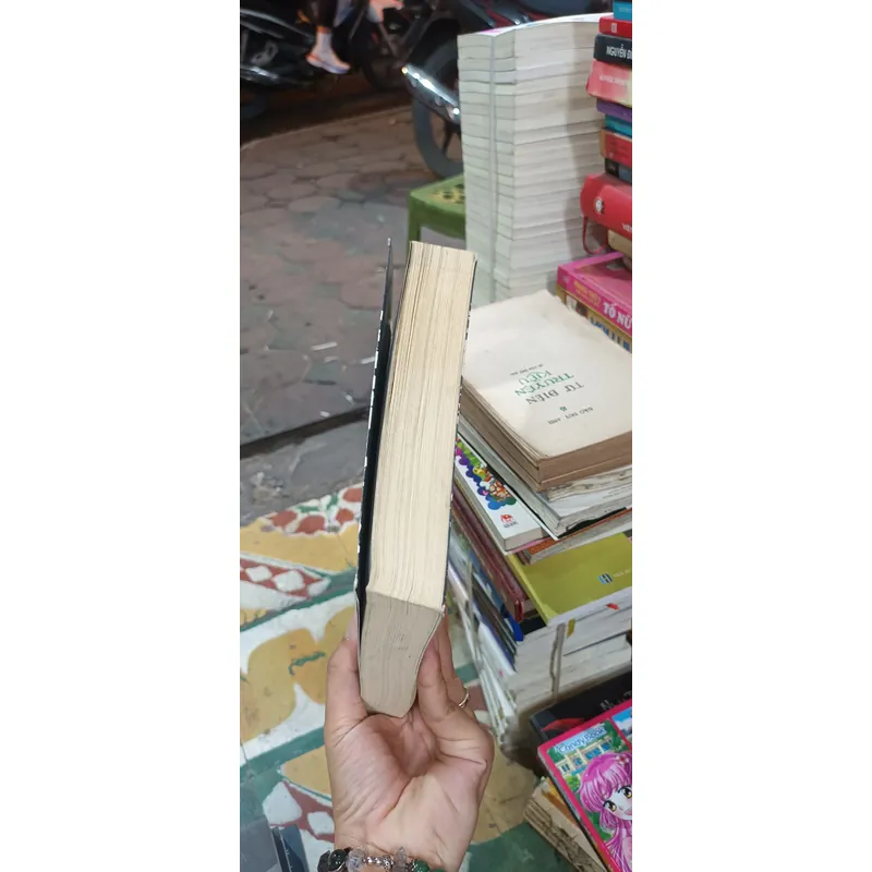 Thánh Giá Rỗng- Higashino Keigo 603366