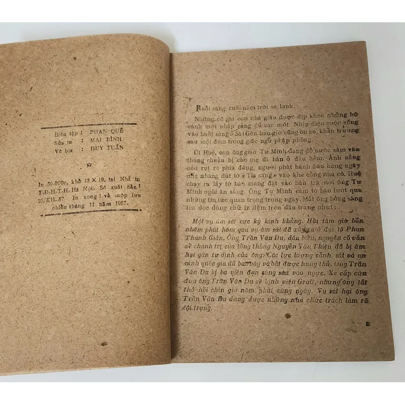 BÃO TỪ LÒNG PHỐ (Nguyễn Ngọc Mộc)  759095