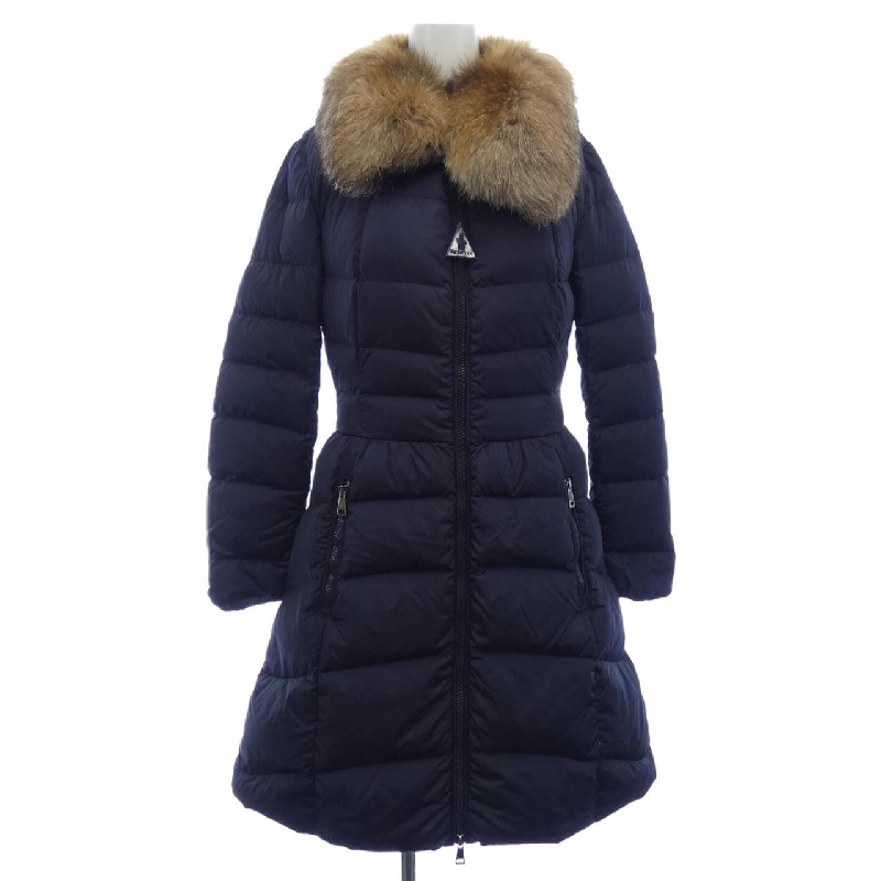 Áo khoác lông vũ MONCLER 638646