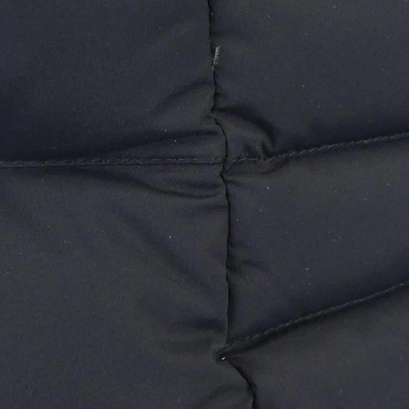 Áo khoác lông vũ MONCLER 639509