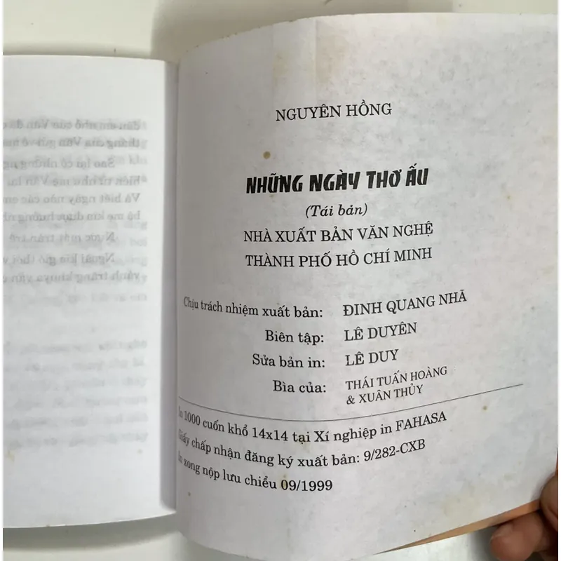 Những ngày thơ ấu – Nguyên Hồng 674589