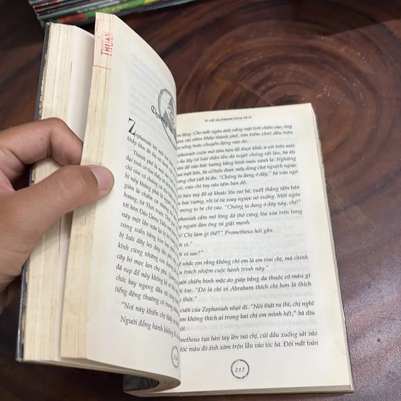 II Kẻ Chiêu Hồn, Bí Mật Của Nicholas Flamel Bất Tử - Michael Scott - 2011 998077