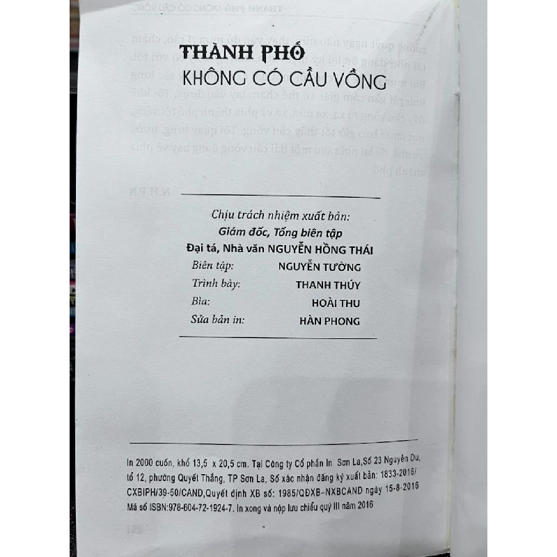 Thành Phố Không Có Cầu Vồng - Nguyễn Hữu Phùng Nguyên 933727