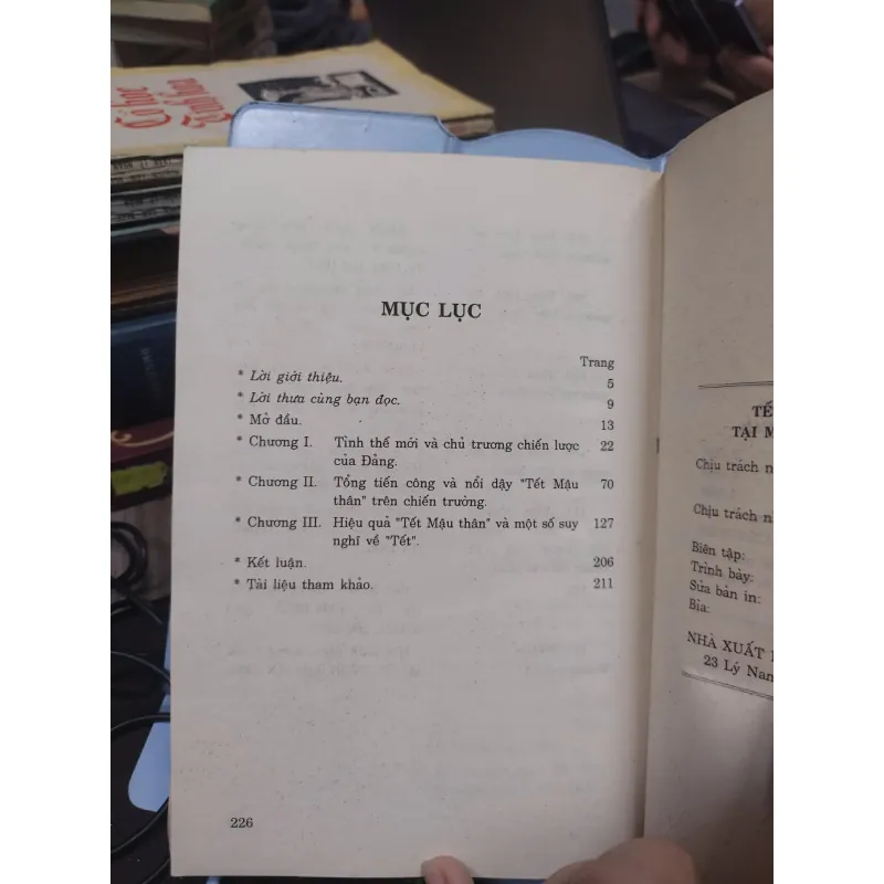 Sách: Tết Mậu Thân 1968 tại Miền Nam Việt Nam (A3) - Tác giả: Hồ Khang 690002