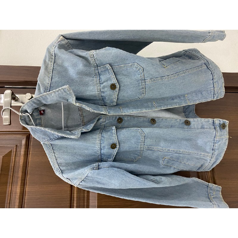 Áo khoác denim bò  7477