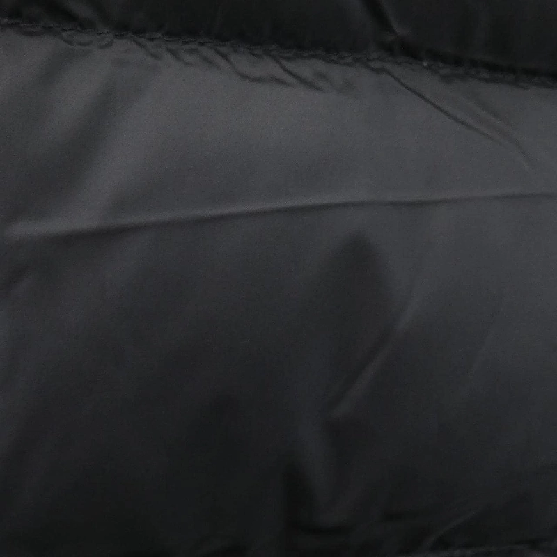 Áo khoác lông vũ MONCLER 641504