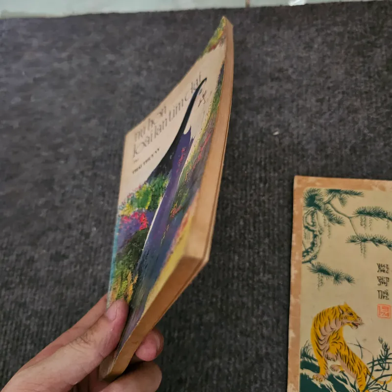 Nụ hôn loài hoa tím dại - thái thụy vy 737039