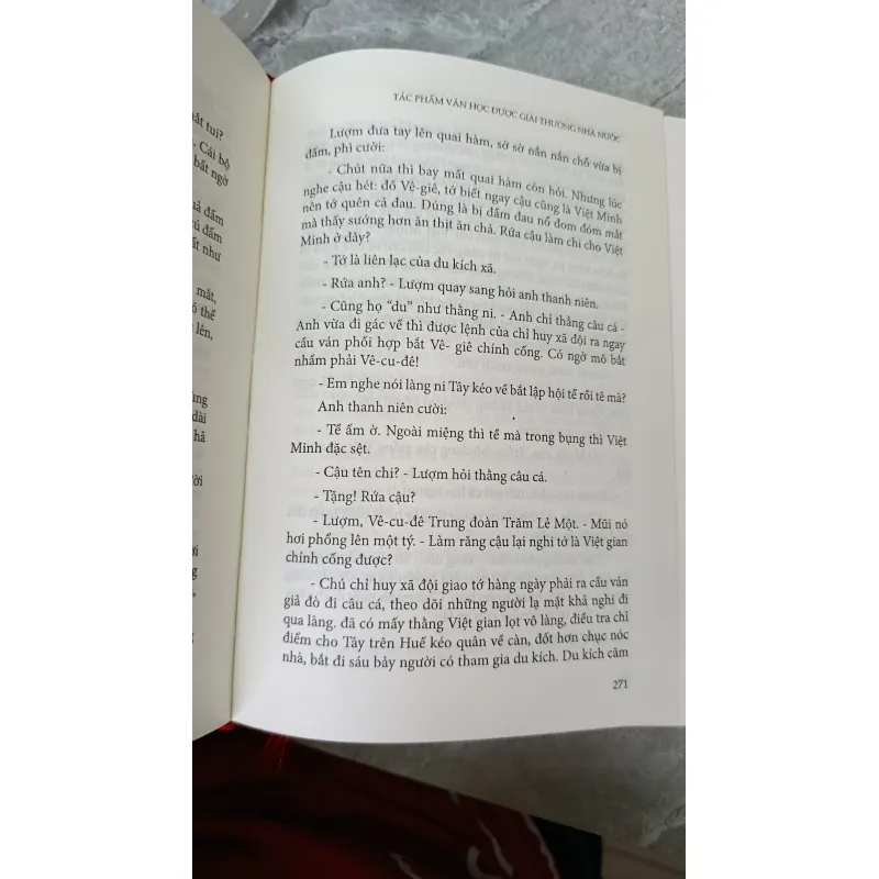 TUỔI THƠ DỮ DỘI - TIẾNG HÁT TRÊN ĐỊA NGỤC CÔN ĐẢO - VƯỢT CÔN ĐẢO 692983