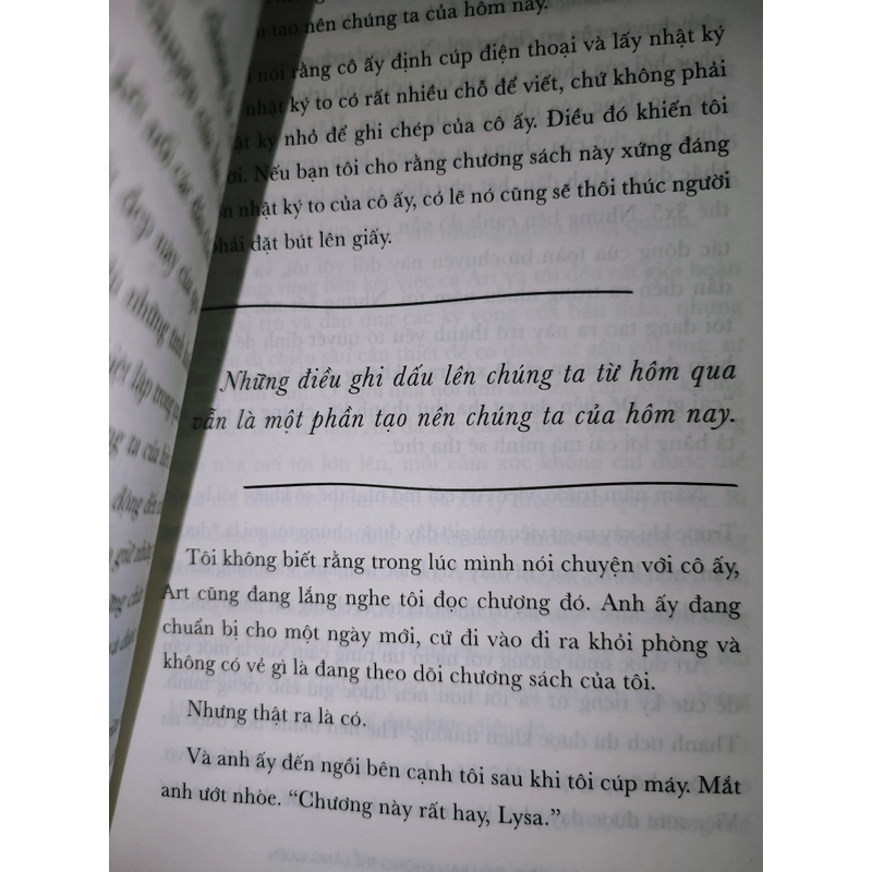 Sách: Tha thứ cho những điều không thể lãng quên. 446261