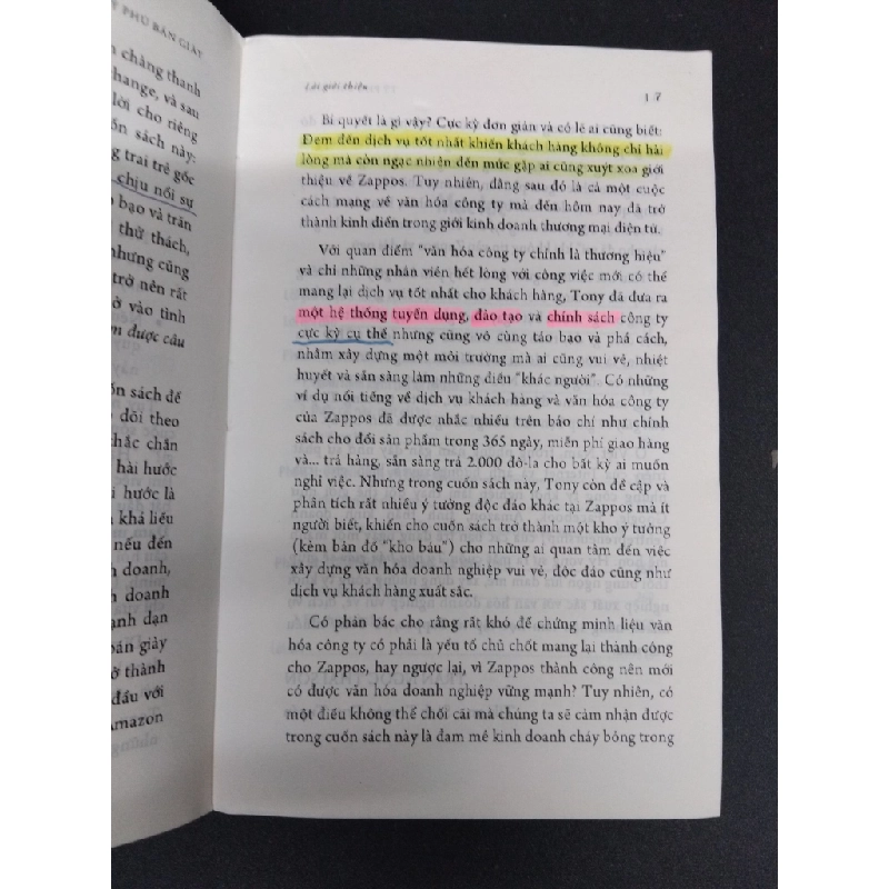 Tỷ phú bán giày Tony Hsieh mới 80% ố có viết vào sách 2014 HCM.ASB0609 272121