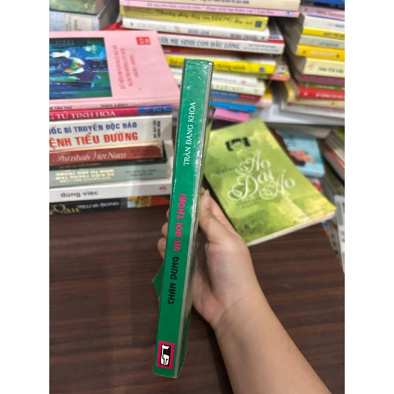 Chân dung và đối thoại - Trần Đăng Khoa 1027361