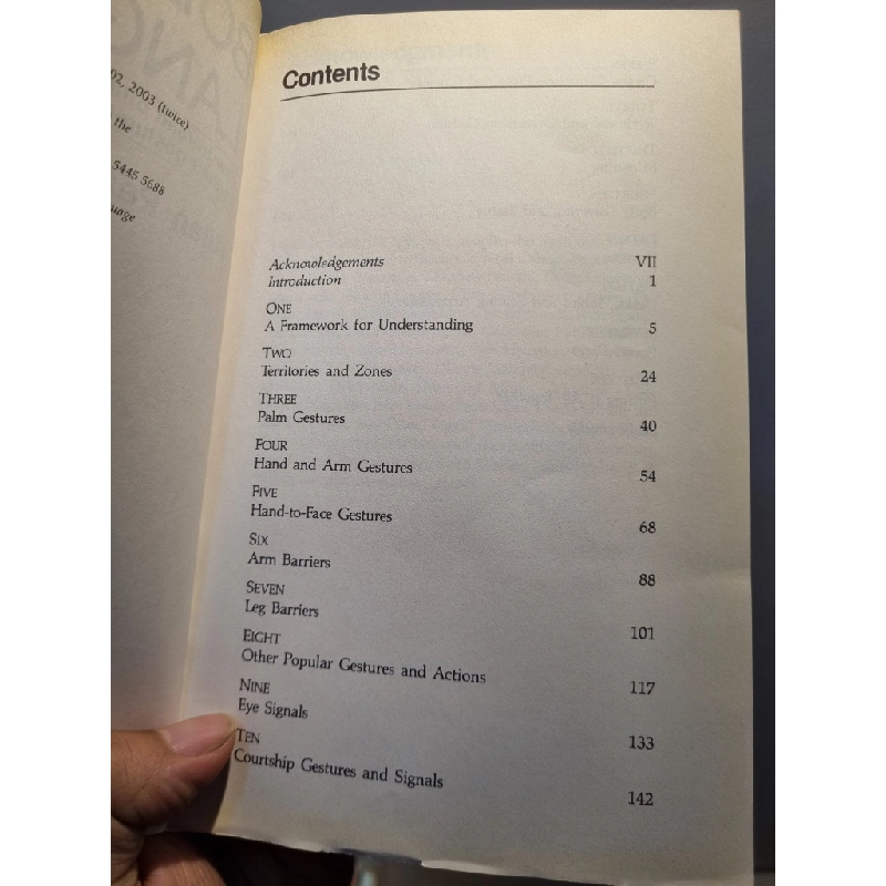 BODY LANGUAGE : How To Read Others' Thoughts By Their Gestures - Allan Pease 186137