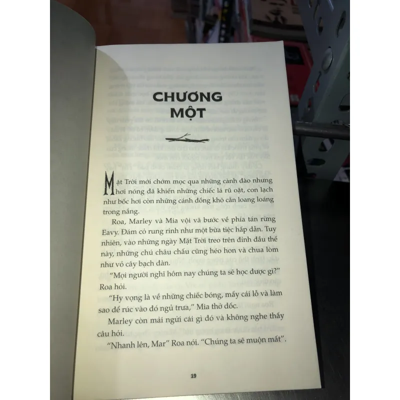 Những chuyện kì bí cho bầy cáo non - Christian Mckay Heidicker 996625