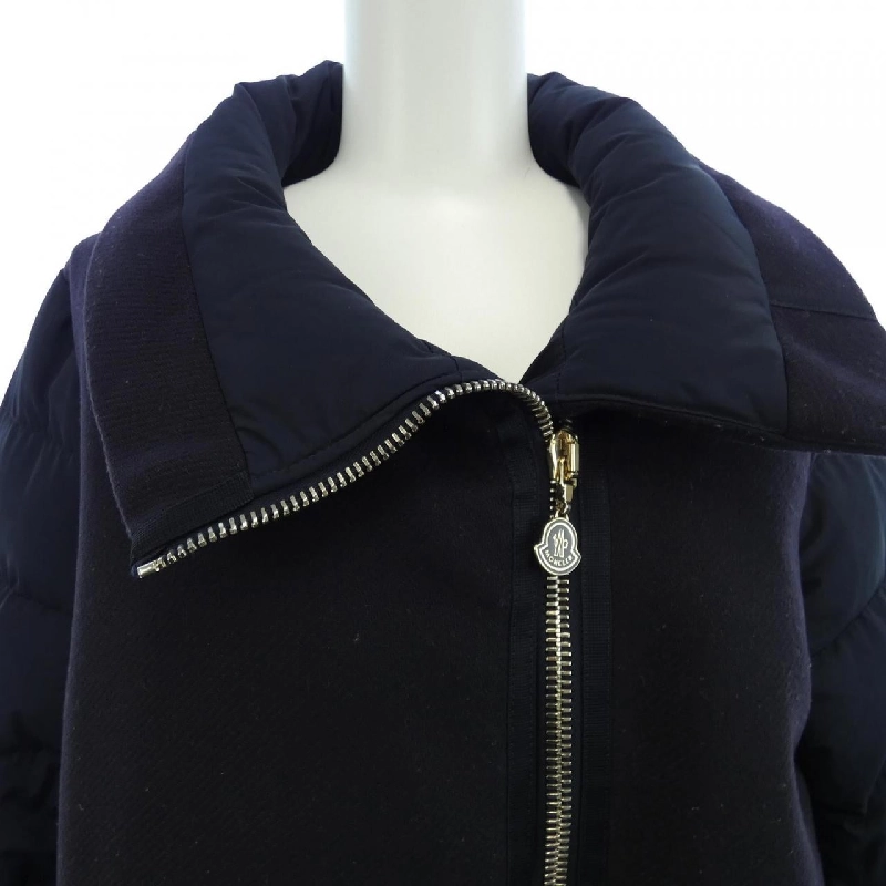 Áo khoác lông vũ MONCLER 638175