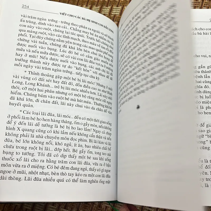 Sách dành cho các bà mẹ sinh con đầu lòng 1013530