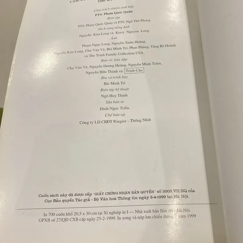 CẨM NANG ĐỒ GỐM VIỆT NAM CÓ MINH VĂN THẾ KỶ XV-XIX (XB 1999) 701867