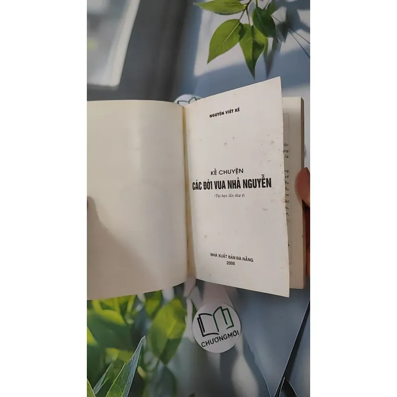 Kể Chuyện Các Đời Vua Nhà Nguyễn - Nguyễn Viết Kế 970249