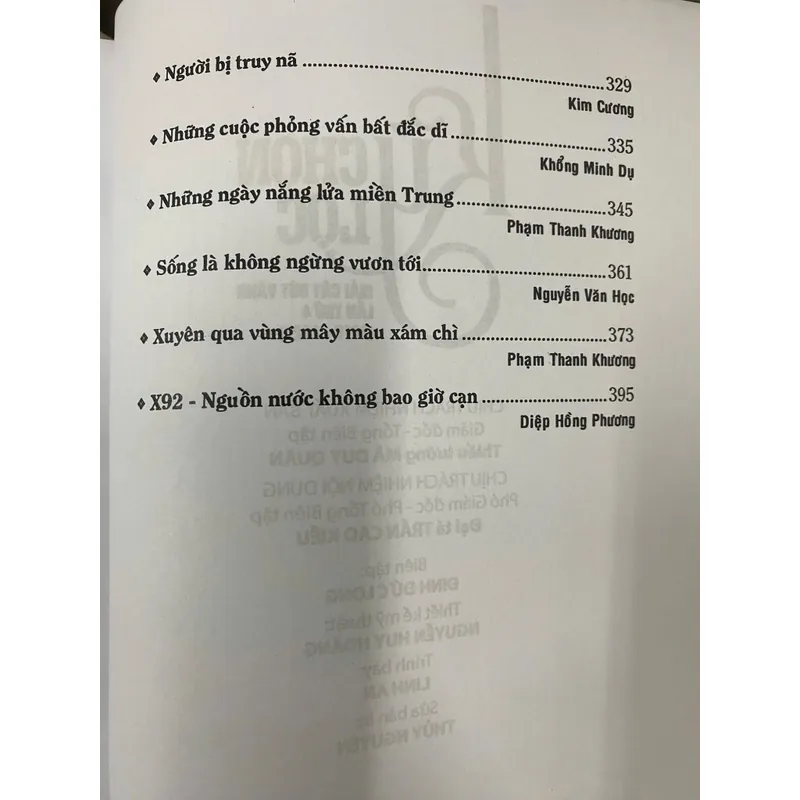 Cuốn KÝ mà mọi người nên đọc ạ    KÝ CHỌN LỌC GIẢI CÂY BỨT VÀNG THỨ 4 (2018- 2021 )  606339