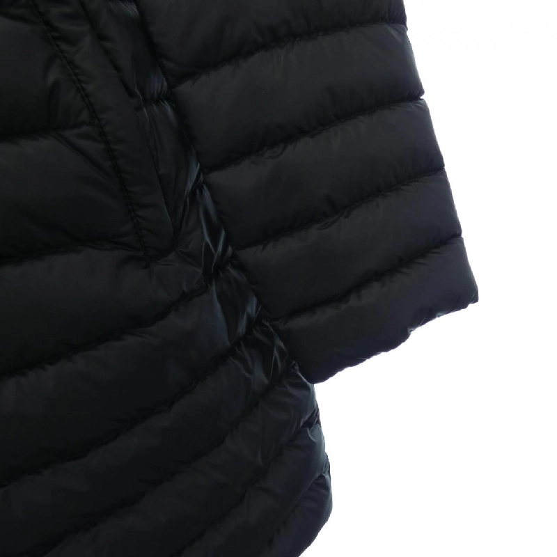 Áo khoác lông vũ MONCLER BARBEL 632424