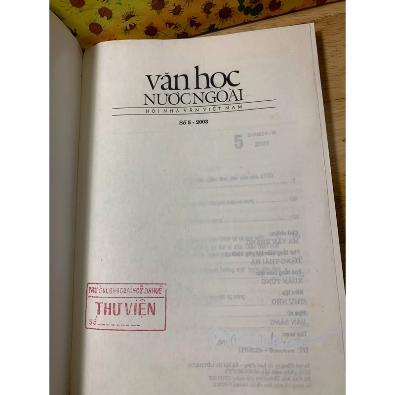 Tạp Chí Văn Học Nước Ngoài - Số 5 2003 538896