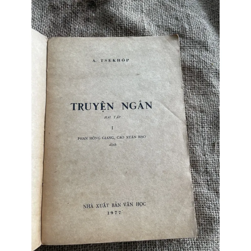 Truyện ngắn Chekhov - 1977 - gần 400 trang  932942