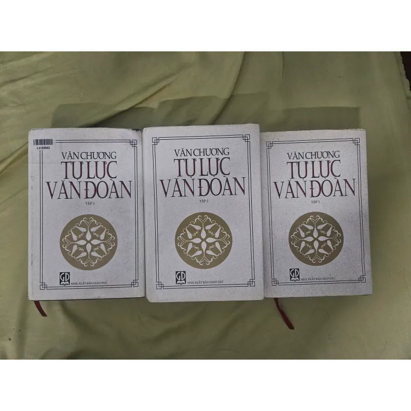 Sách Tư Lựcc Vận Đoán - Vân Chung 3 tập số cũ 675302