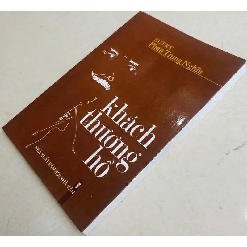 Khách thương hồ 🌻 703906