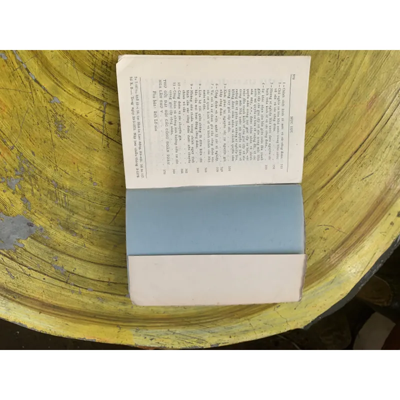 BÀN VỀ PHONG TRÀO CÔNG NHÂN VÀ CÔNG ĐOÀN - V. LÊNIN 746720