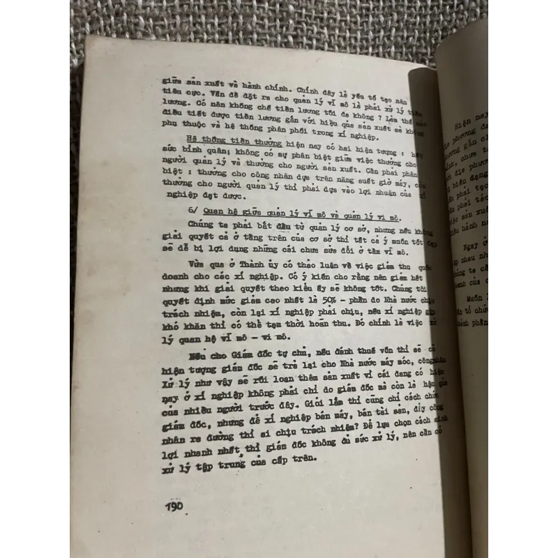 Quản lý kinh tế vĩ mô, 1989; lưu hành nội bộ 1024538