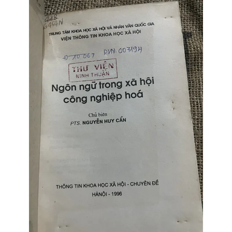 Ngôn ngữ trong xã hội công nghiệp hóa  1010728