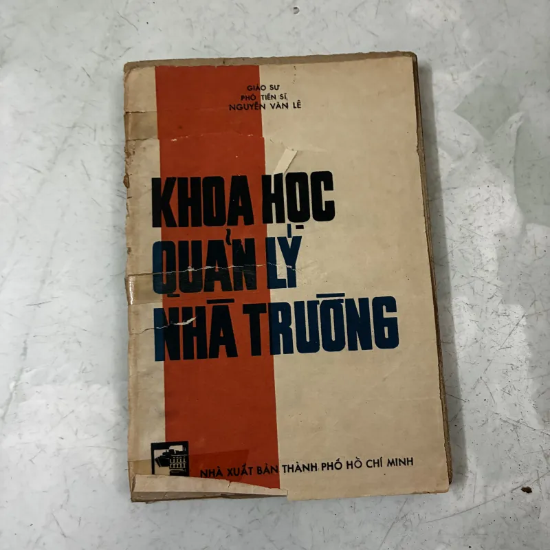 Khoa học quản lý nhà trường 1037666