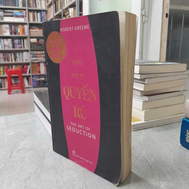 NGHỆ THUẬT QUYẾN RŨ - Robert Greene 301543