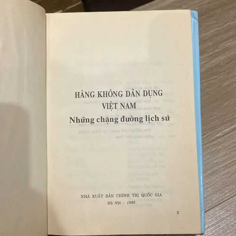 HÀNG KHÔNG DÂN DỤNG VIỆT NAM - NHỮNG CHẶNG ĐƯỜNG LỊCH SỬ (XB 1995) 575550