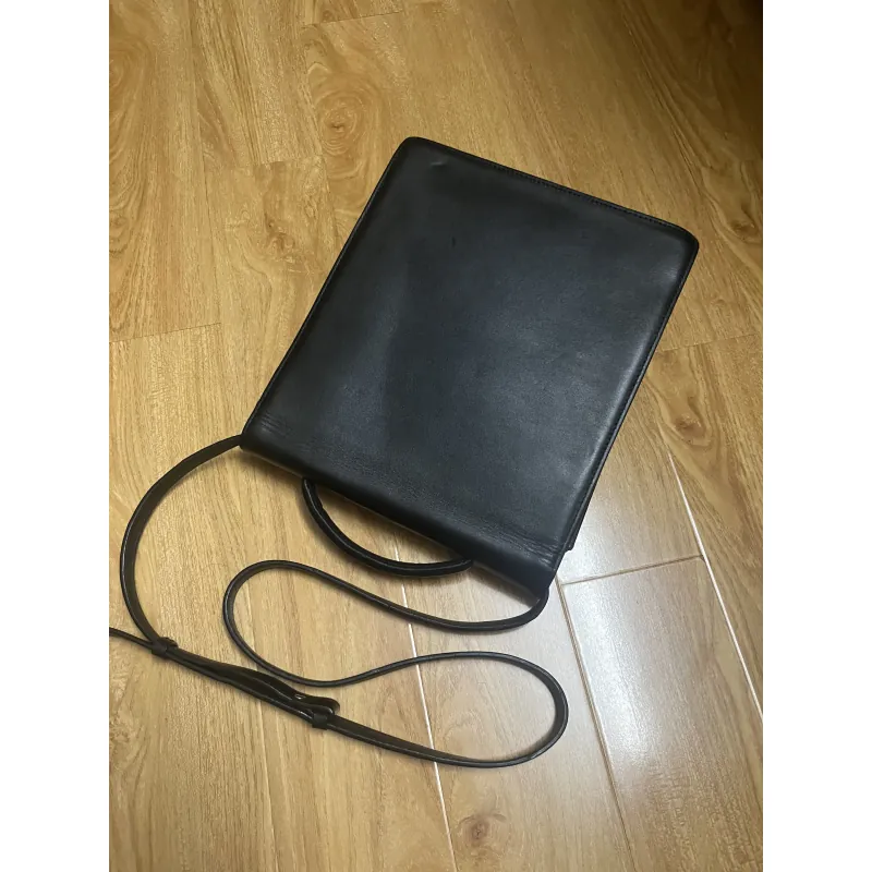 Túi nam phom hộp 22x26x7 da thật 2hand 996735