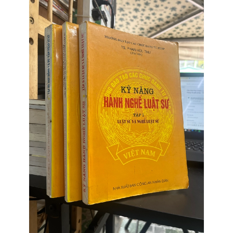 Kỹ Năng Hành Nghề Luật Sư ( 3 tập ) - TS. Phan Hữu Thư 457818