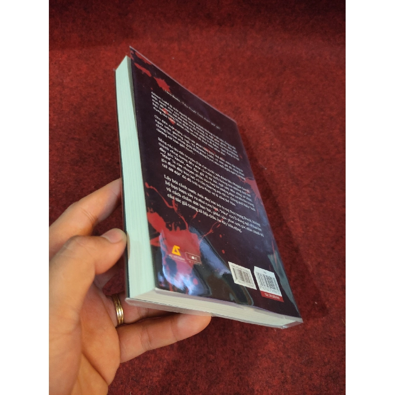 Máu - Maggie Gree 910381