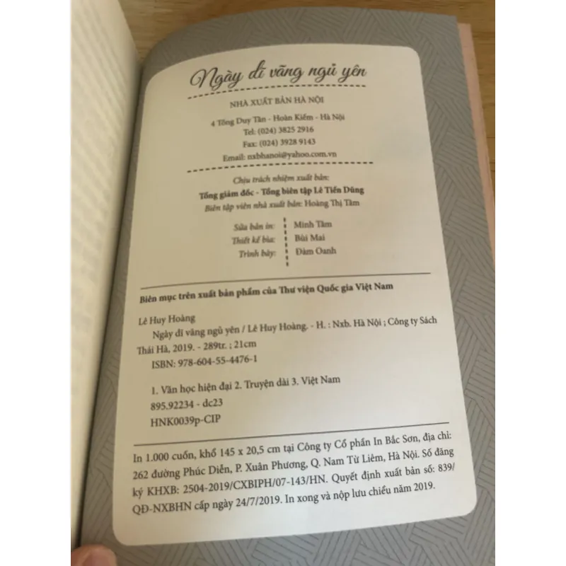 Tiểu thuyết "Ngày dĩ vãng ngủ yên" - Lê Huy Hoàng 705823