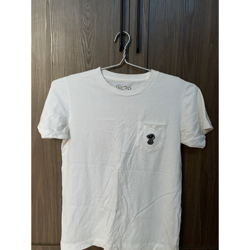 Áo uniqlo * kaws màu trắng 551908