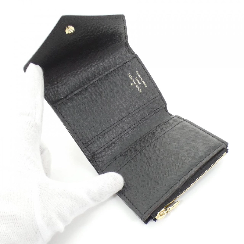 Ví Louis Vuitton Monogram Khổng Lồ Portefeuille Zoé M80725 622102