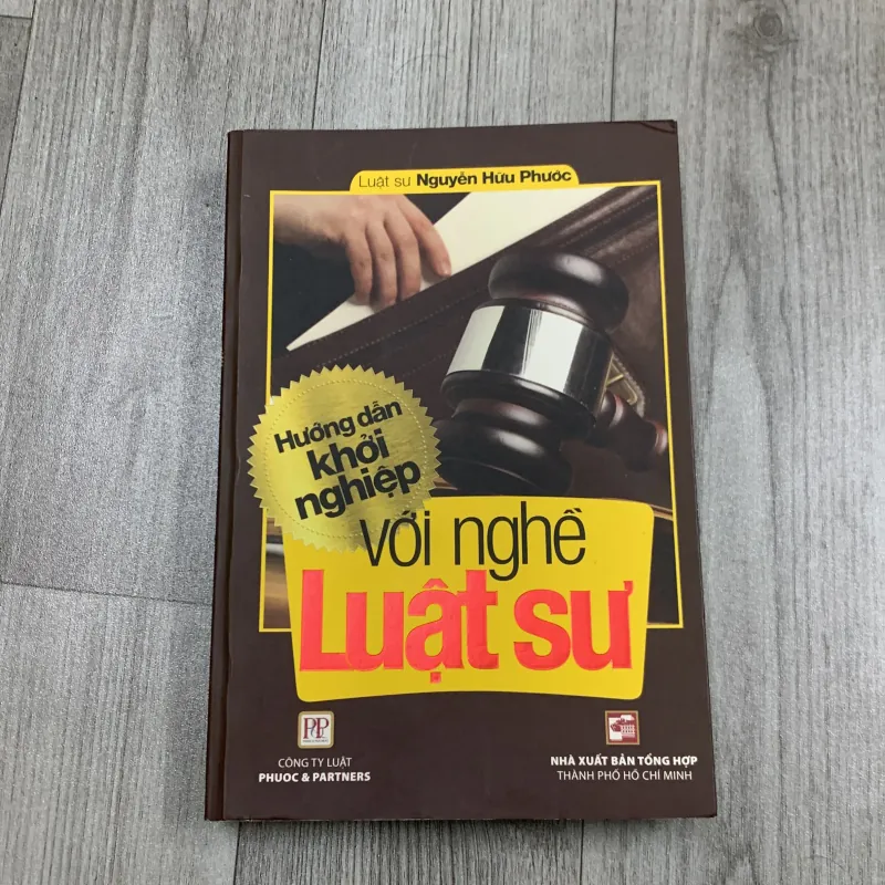 Hướng dẫn khởi nghiệp với nghề luật sư. 7a4 782223