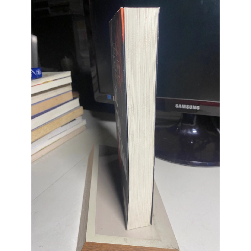 Kẻ Tầm Xương-Tác giả Jeffery Deaver- NXB Văn Học- Năm XB 2018-sách lưu kho mới 90% 446355