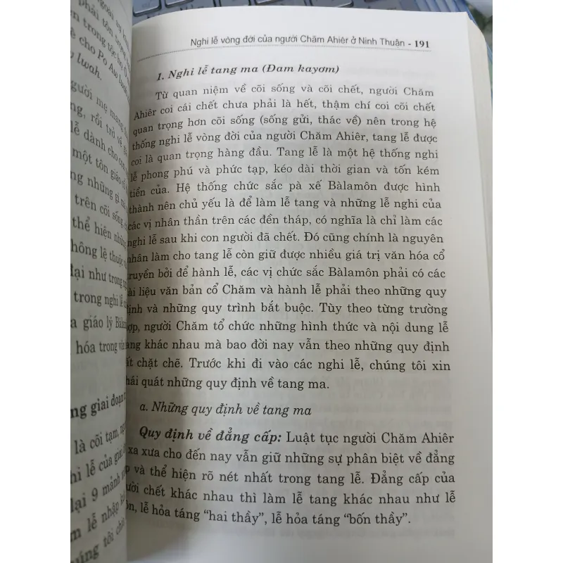 NGHI LỄ VÒNG ĐỜI CỦA NGƯỜI CHĂM AHIÊR Ở NINH THUẬN - PHAN QUỐC ANH 792229