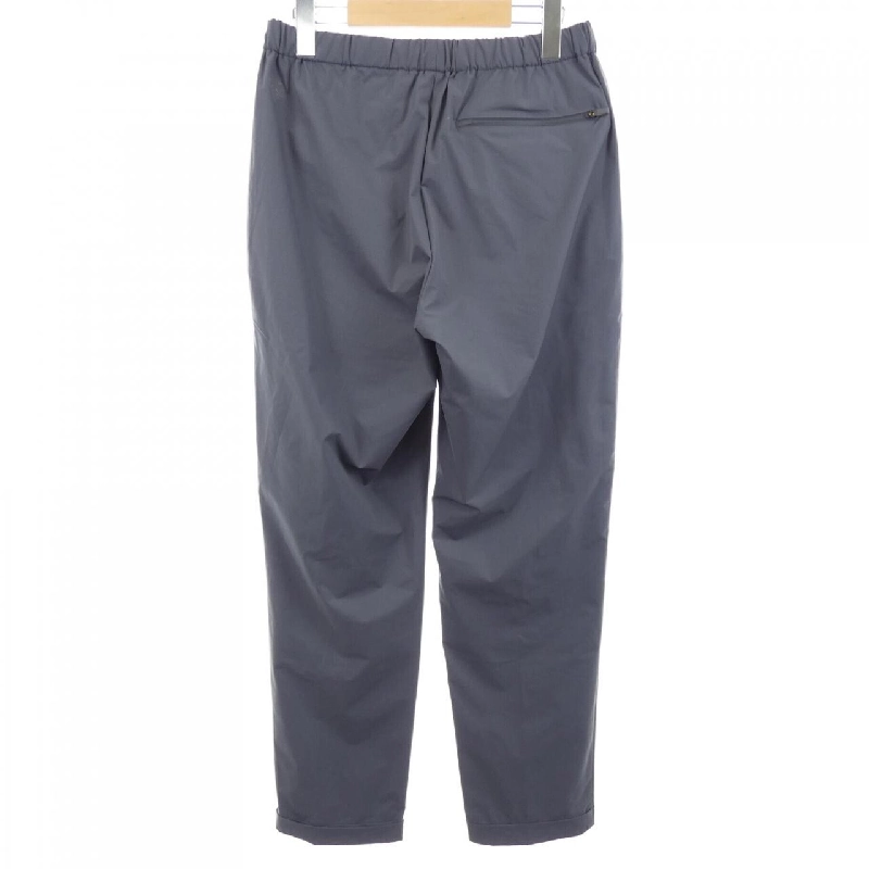 Quần DESCENTE - Hàng hiệu Authentic 886155