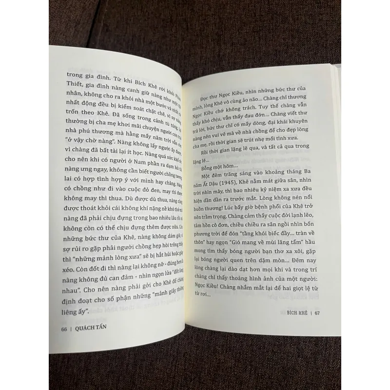 Bích Khê: Linh Hồn Trăng Bóng Nhan - Quách Tấn 928125
