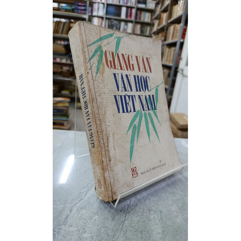 GIẢNG VĂN VĂN HỌC VIỆT NAM 732846