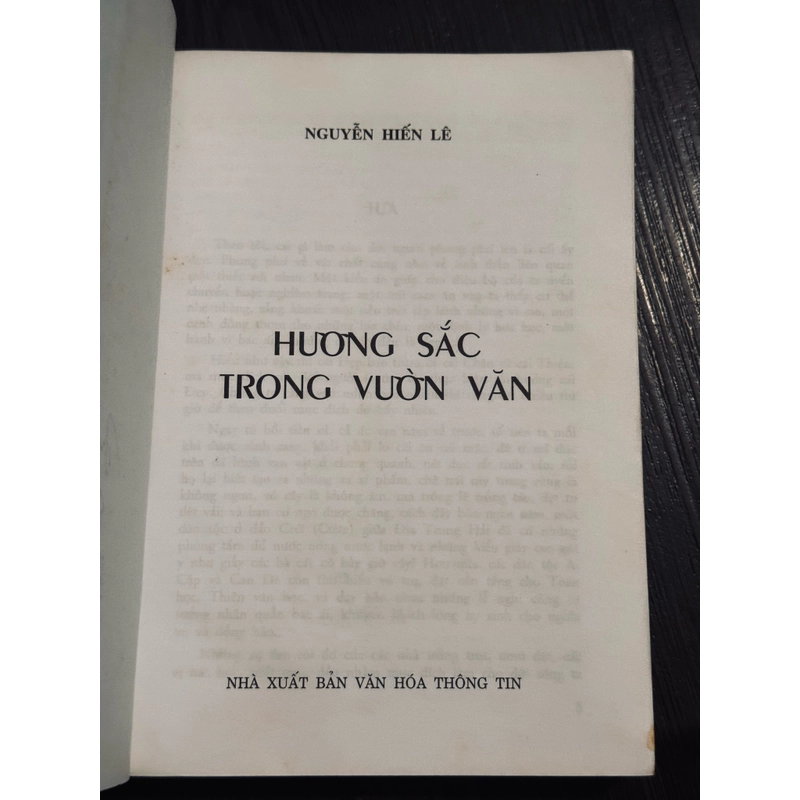 Hương sắc trong vườn văn - Nguyễn Hiến Lê 495294