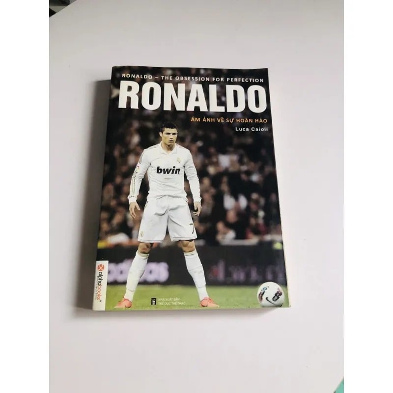 RONALDO ÁM ẢNH VỀ SỰ HOÀN HẢO  700989